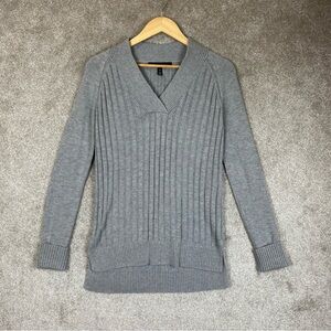 White House Black Market Sweater Womens Extra Small Gray Pullover V Neck- 4420